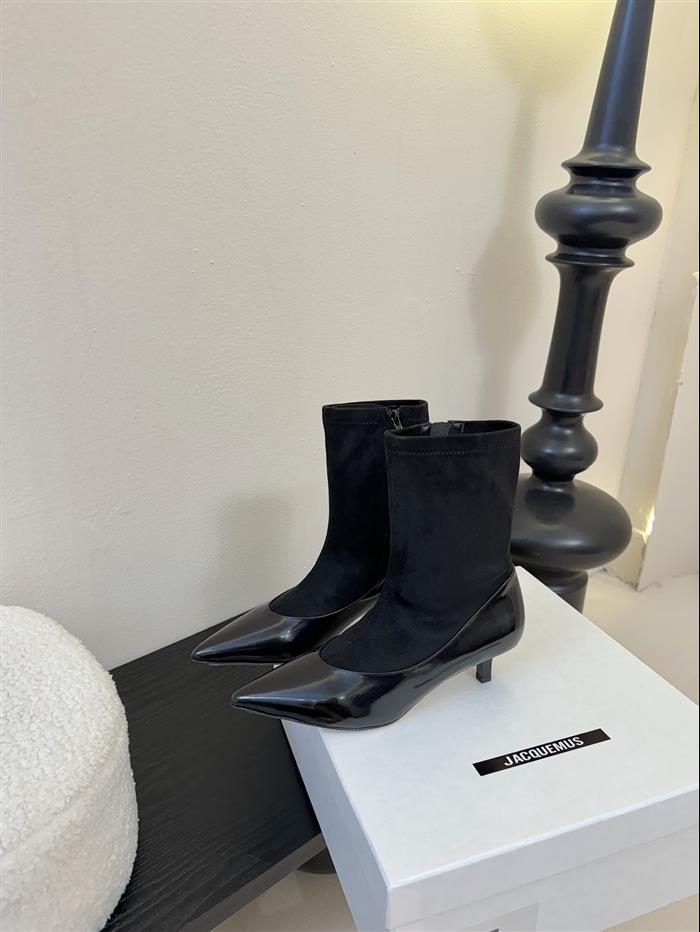 2025112817261298 380